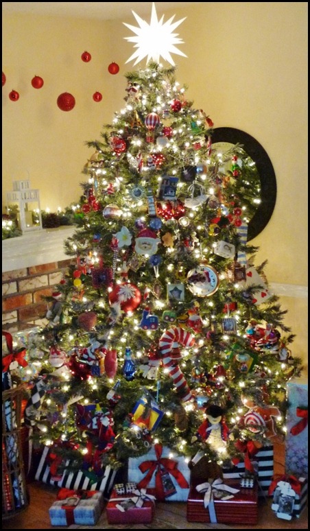 2021 Christmas Tree 016 (465x800)