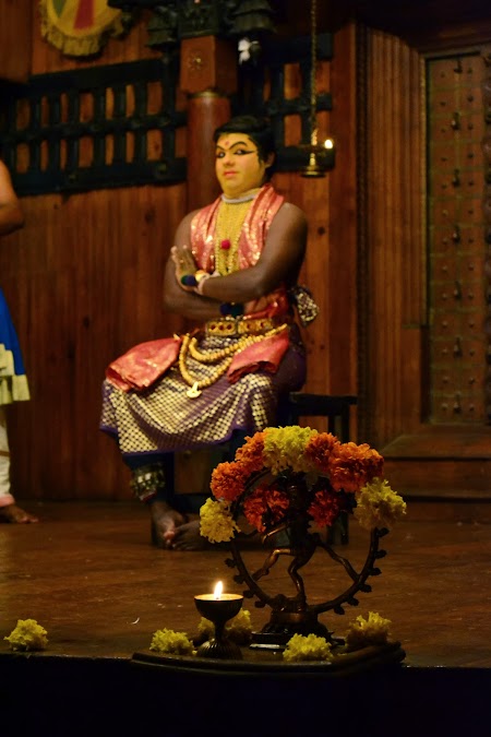 Traditii India: Kathakali - dans Kerala