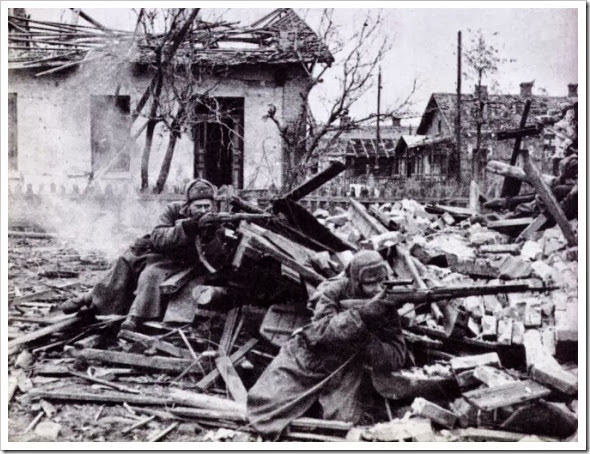 The-Battle-of-Stalingrad-570x434