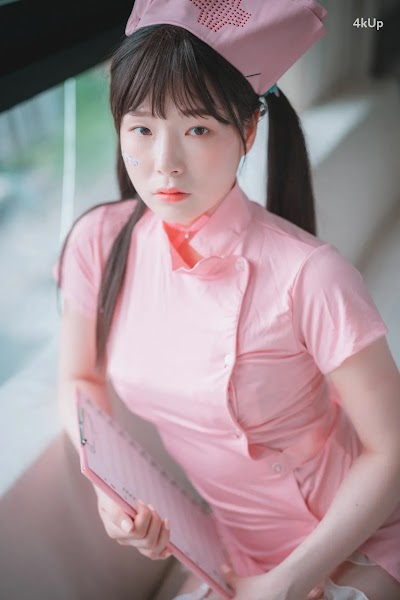 DJAWA Photo – Pia (피아) “Nursing Overtime”