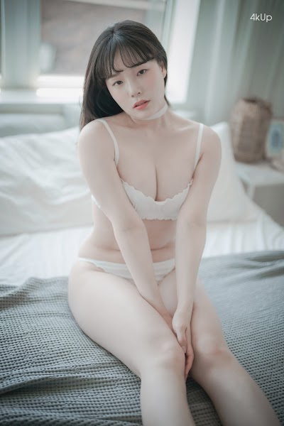 DJAWA Photo – Pia (피아) Cozy White