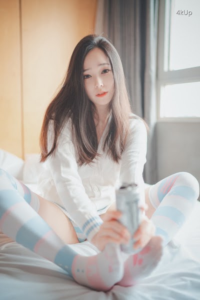 DJAWA Photo – Bambi (밤비) Homebody Girl