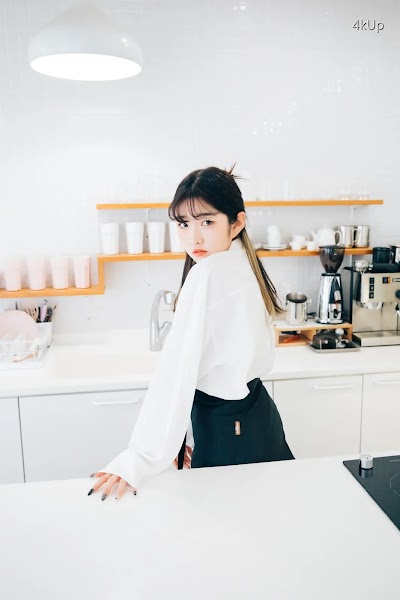 [Loozy] Sonson (손손) Nude Apron