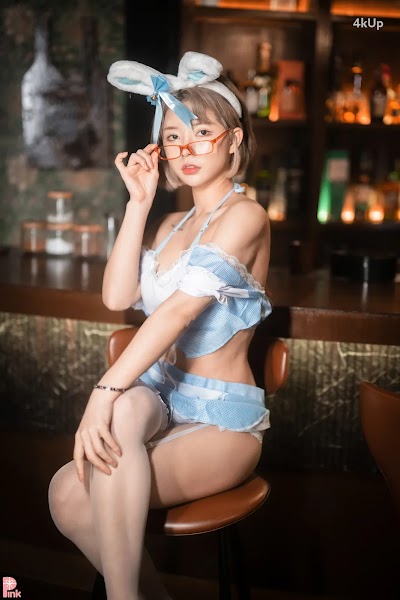 [PINK] U.Hwa (은유화) Secret Present No.02
