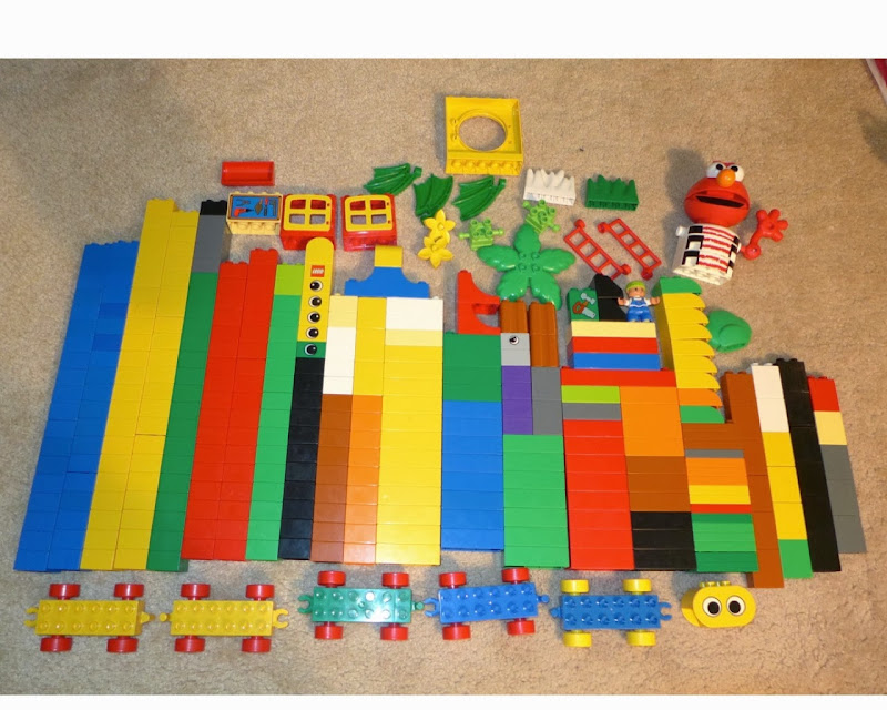 Big Lot Lego Duplo Building Blocks Toys Cars Windows Fences Elmo Base Plate