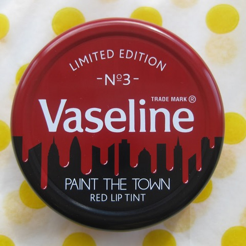 Enkelhed Kviksølv Udgangspunktet Vaseline Paint the Town Red: Review | Strawberry Blonde