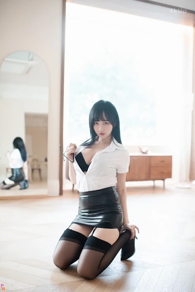 [PINK] Han Jina (한지나) Succubus