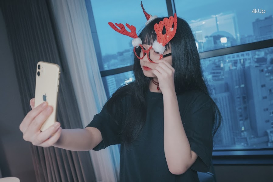 DJAWA Photo – Jeong Jenny (정제니) Christmas Special