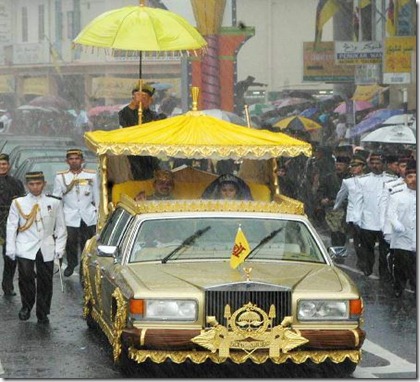  Gambar dan Video Koleksi Kereta Sultan Brunei Hafiz Rahman