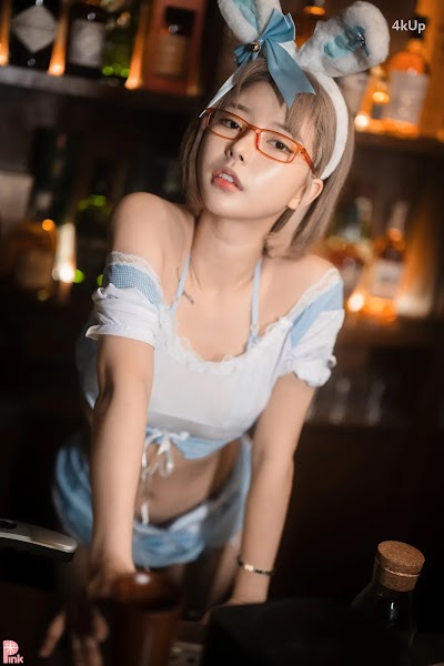 [PINK] U.Hwa (은유화) Secret Present No.02
