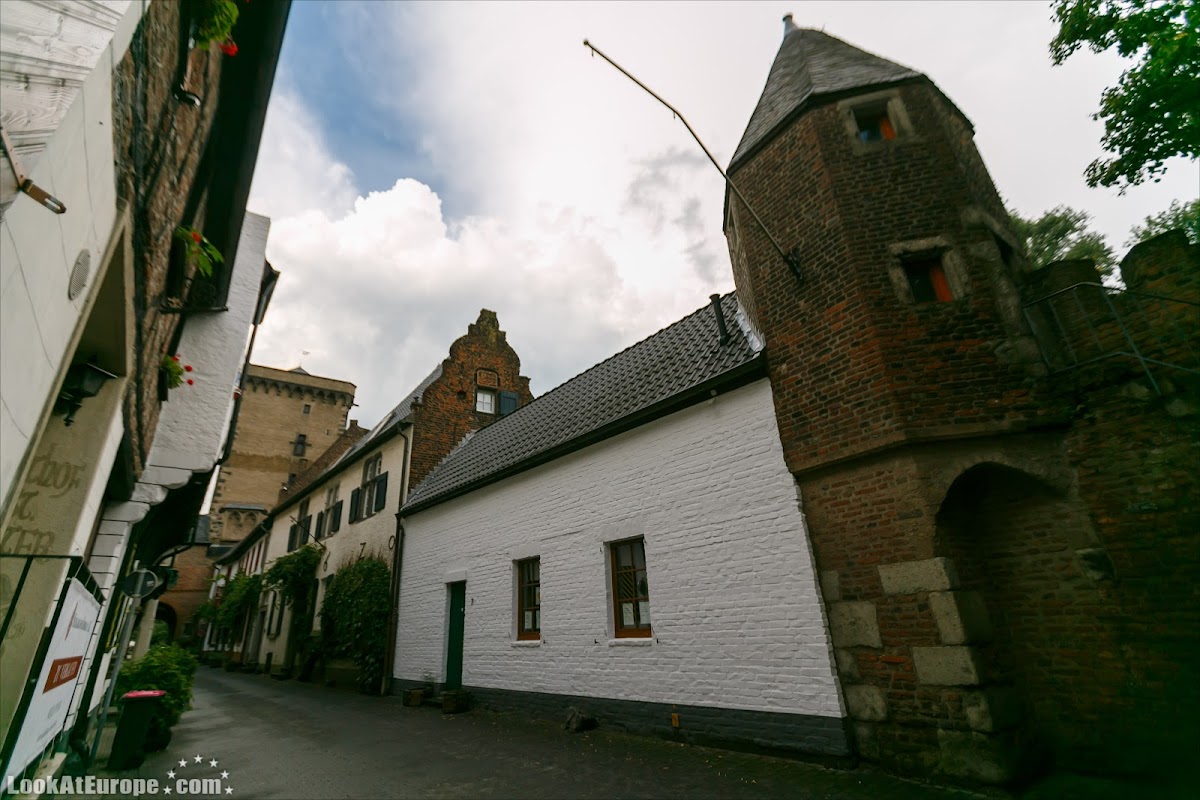 LookAtEurope.com | Европейские фото путешествия. Германия, Дормаген. Крепость-таможня Цонс | Germany, Dormagen Zons