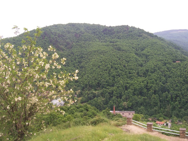 [2009.05.23-023%2520montagne%2520noire%255B3%255D.jpg]