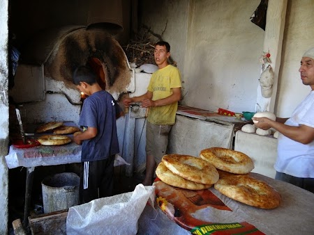 15. Brutarie in Samarkand.JPG