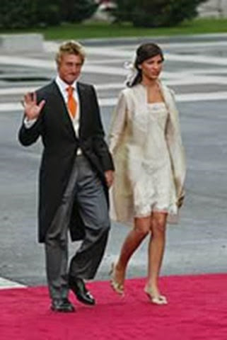 El tenista Carlos Ferrero junto a su novia
