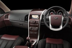 Mahindra-XUV500-interiors