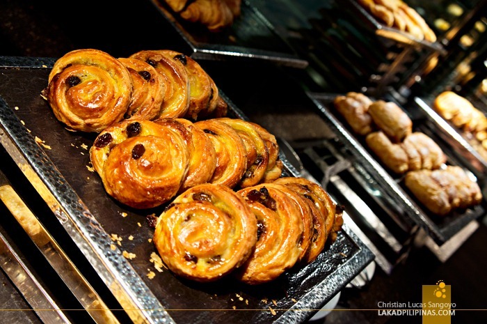 Pastries at Royal Plaza on Scotts Singapore's Carousel