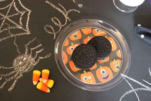 chalkboard placemat from black poster board