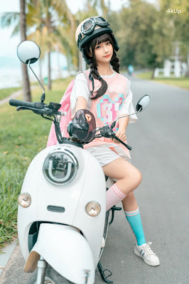 Coser@蠢沫沫 (chunmomo) Electric Car