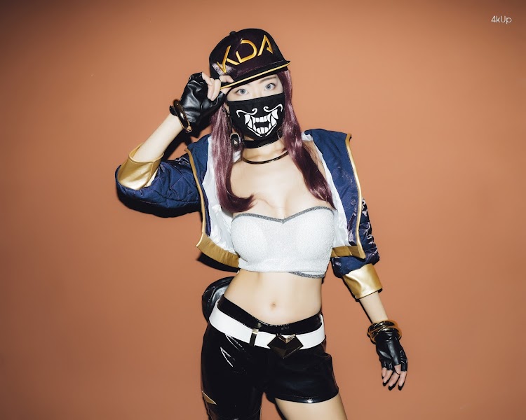 Mona (모나) – Akali (KDA) & Moon Night Snap