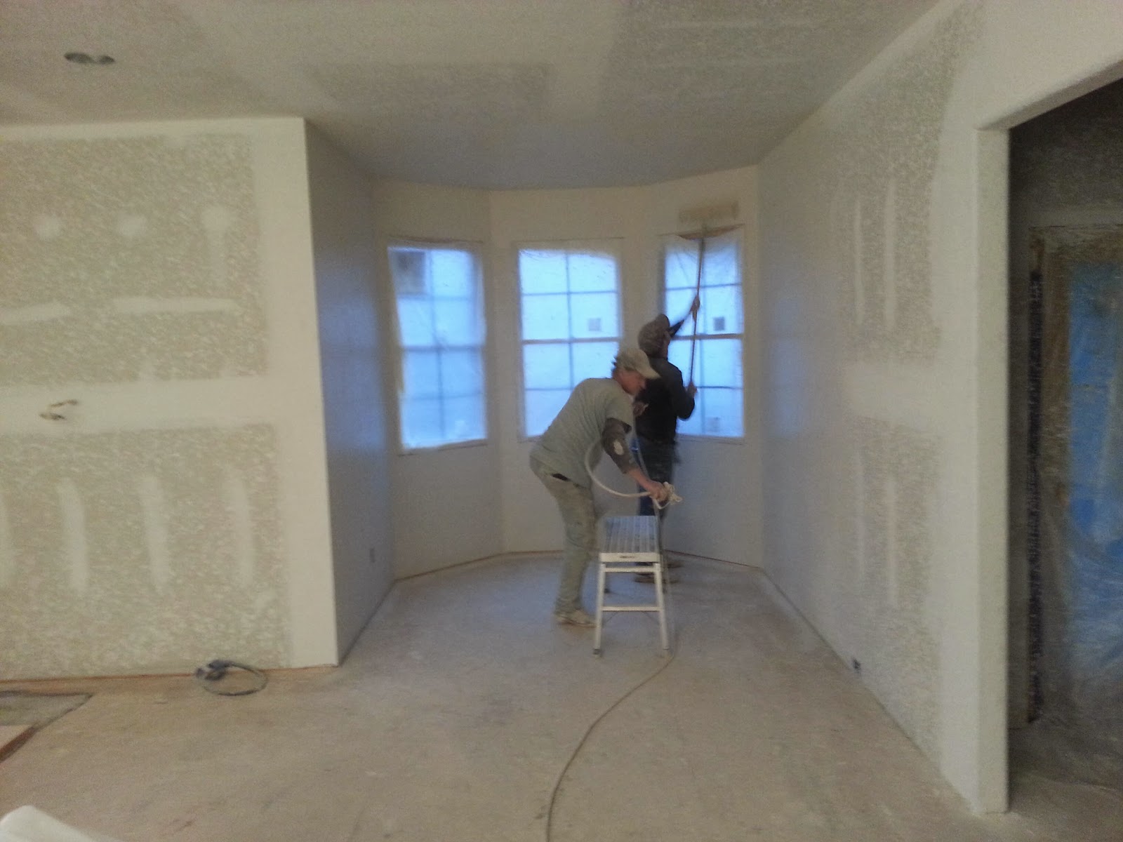 Can an IT Guy and a Designer build a house? Sheetrock done...painting