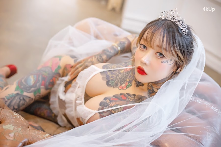 SAINT Photolife – YoKo Vol.01 & Cat Bride