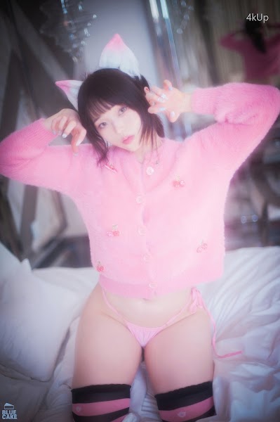 [BLUECAKE] Bambi (밤비) Naughty Cats Pink & Mint RED