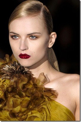 GUCCI-FALL-RTW-2011-BEAUTY-017_runway