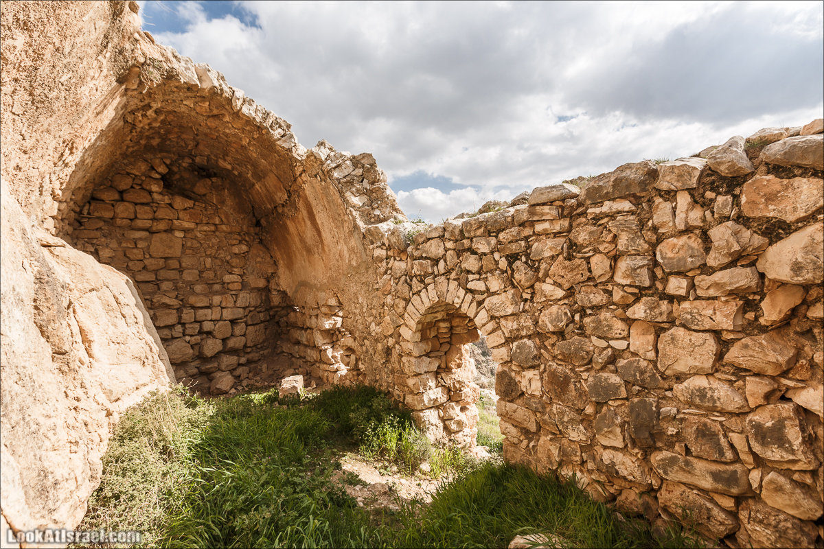 LookAtIsrael.com - Ущелья Харитона и Суккийская лавра в ущелье Ткоа | Wadi Tekoa and Hariton Cave | נחל תקוע מערת חריטון