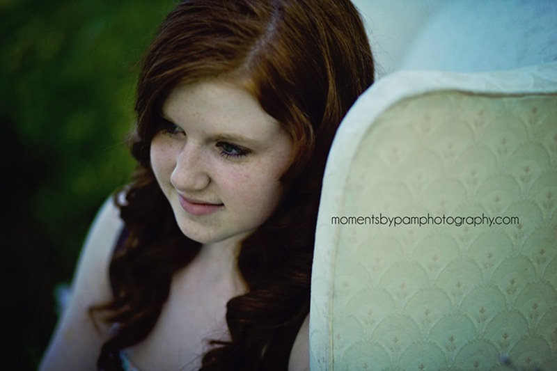 Amanda R {senior 2012} 013 logo