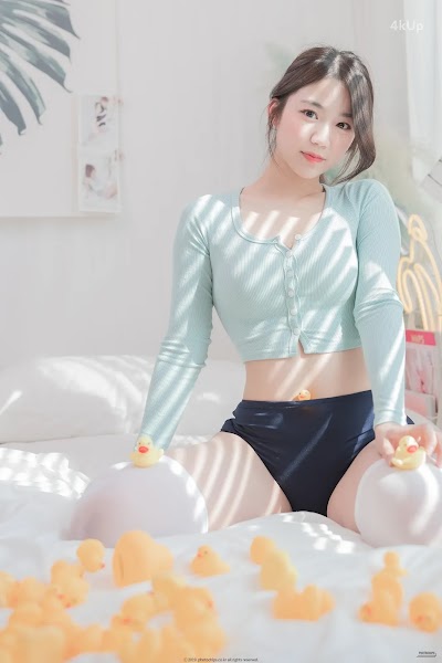 PhotoChips Vol.85 No.1 Hyeseong