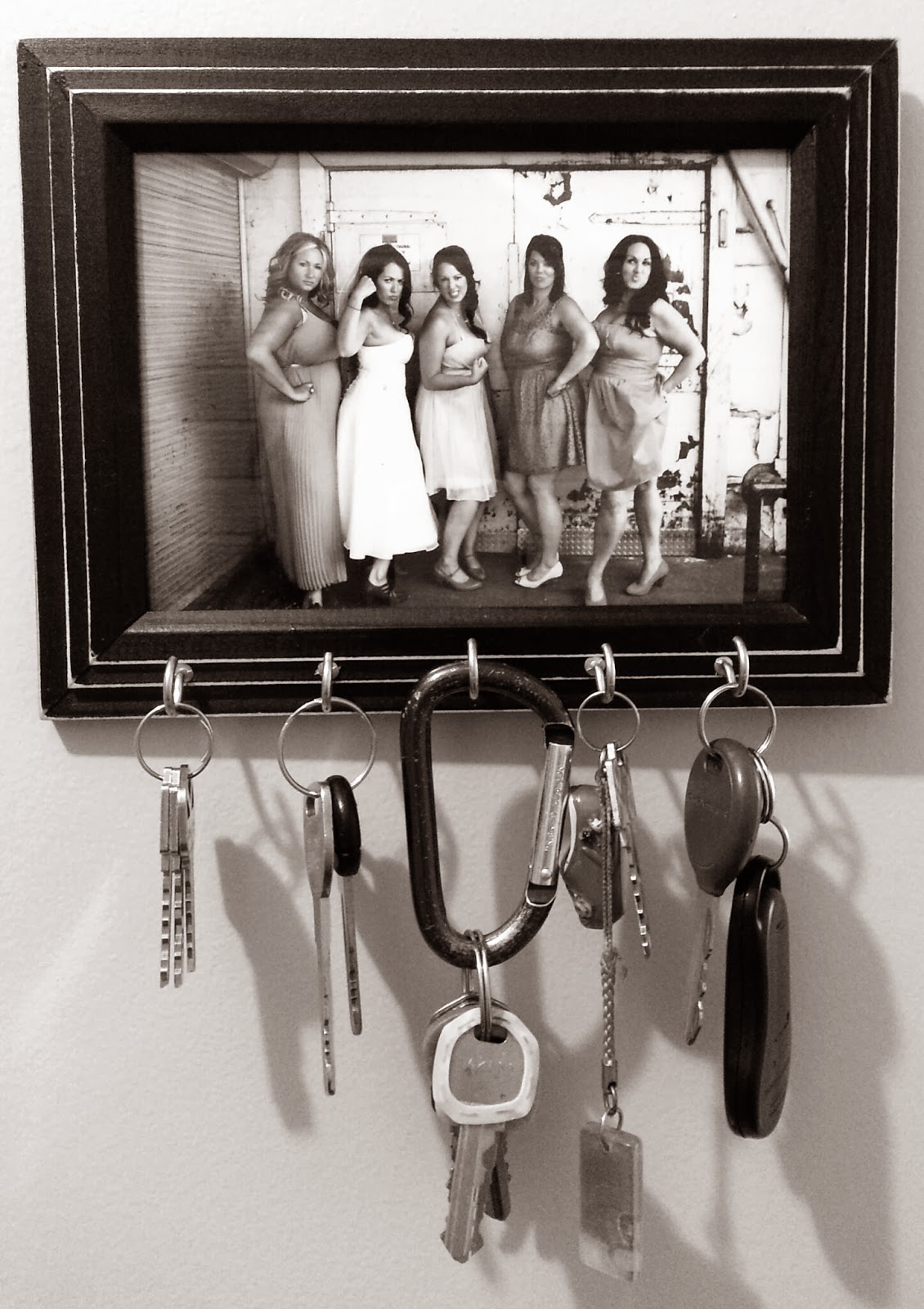 Pin, Lose, or Draw! Picture Frame Key Hanger