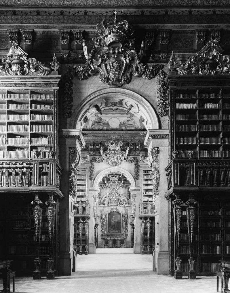 [Biblioteca-da-Univ.-de-Coimbra.106.jpg]
