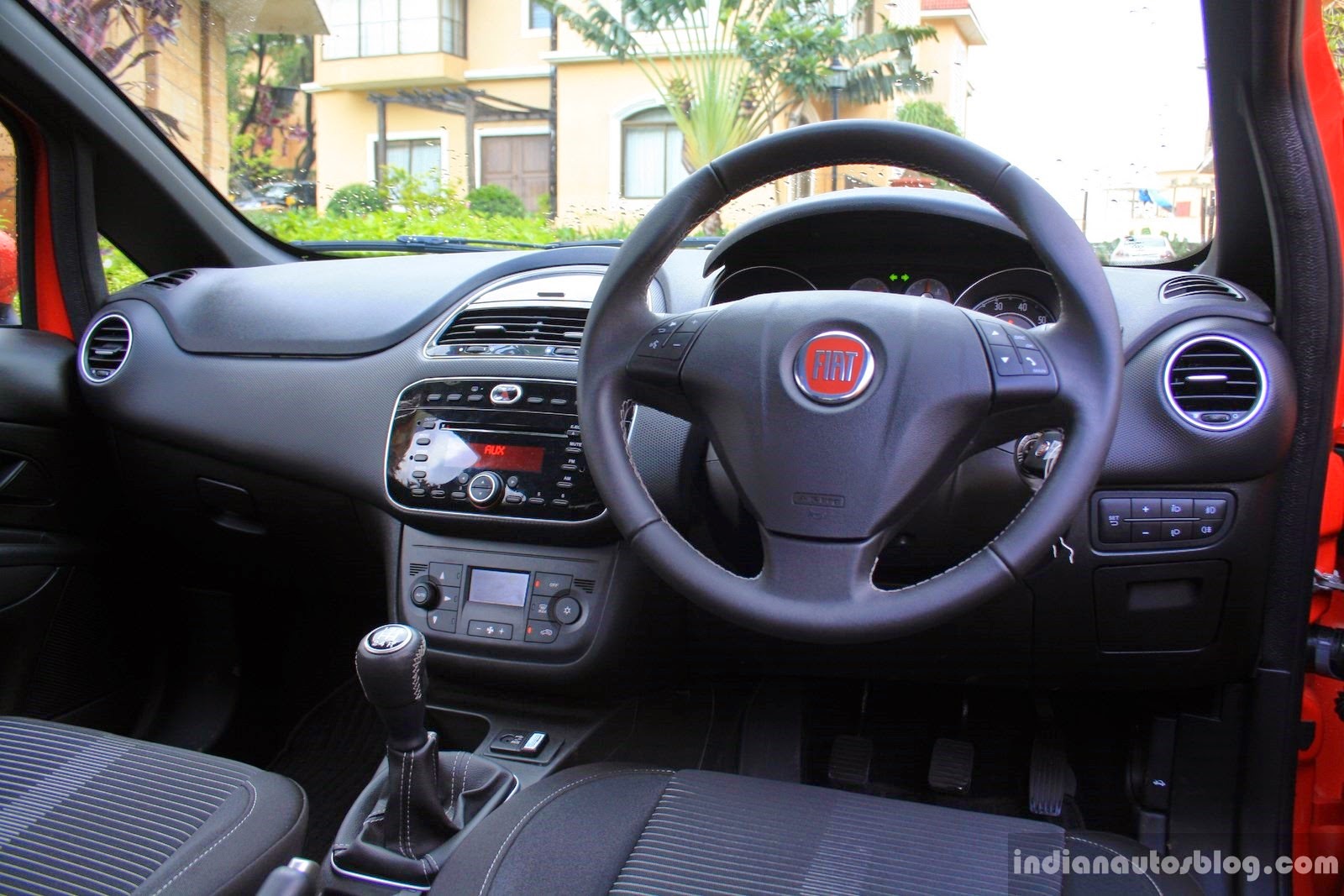 [Fiat-Punto-Evo-Sport-90-HP-diesel-review-interior%255B3%255D.jpg]