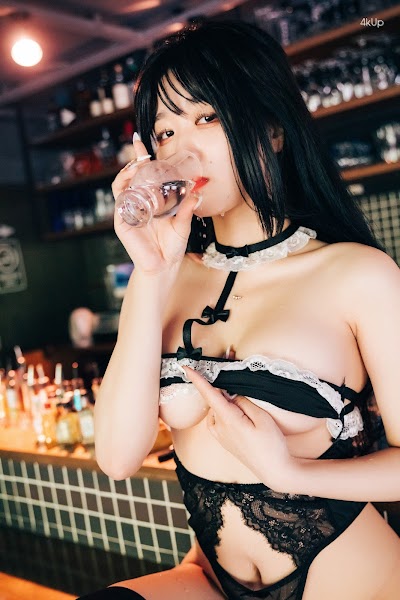 [Loozy] Zia (지아) – SM Bar Part1