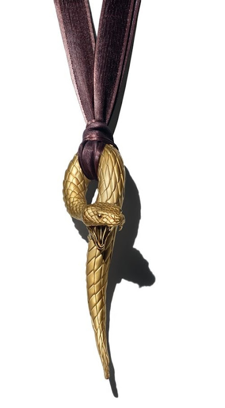 Carreraycarrera-Snake pendant sculpture in yellow gold 1