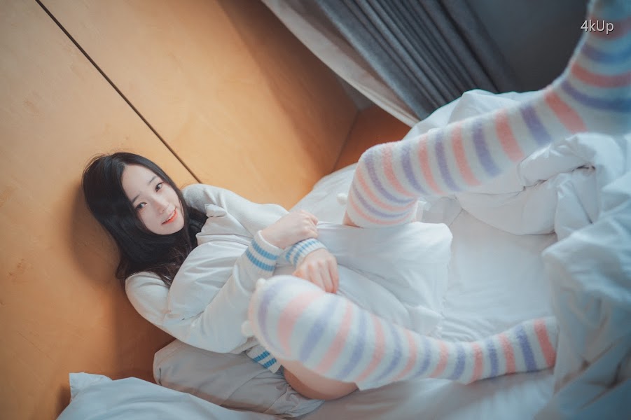 DJAWA Photo – Bambi (밤비) Homebody Girl