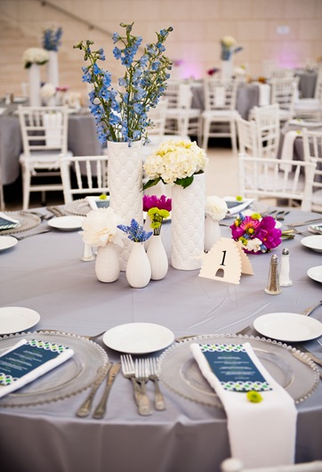 Savannah Wedding, white vase wedding