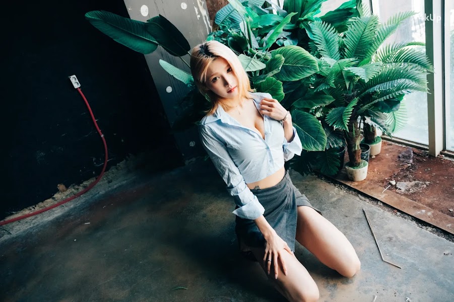 [Loozy] Taeri Enslave (+S.Ver)