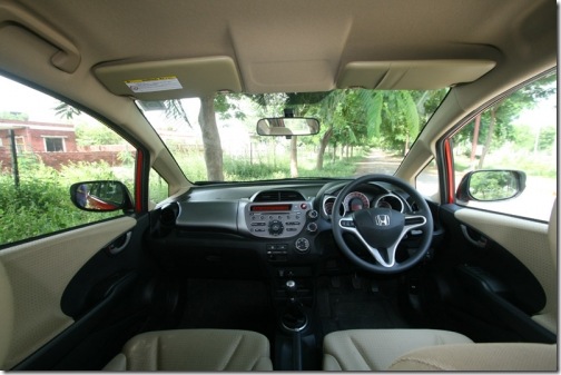 Honda_Jazz_int_4588