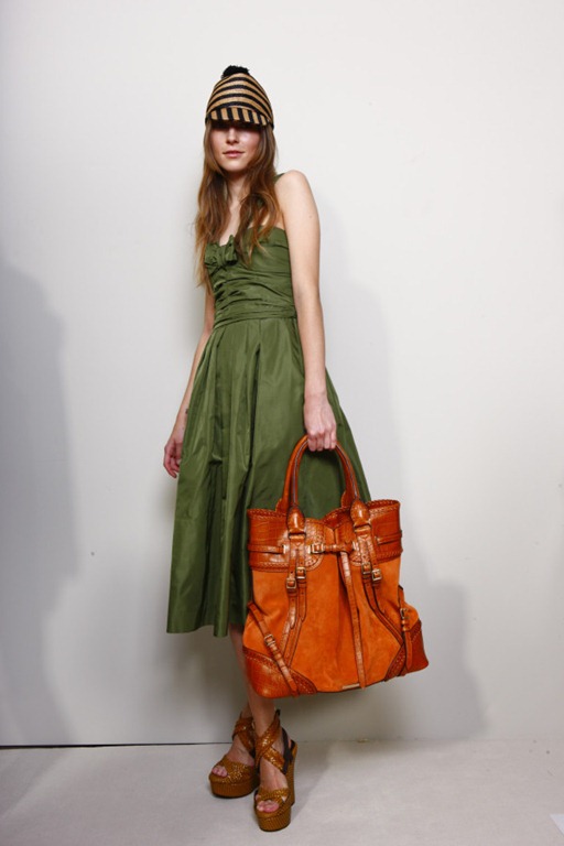[burberry-spring2012-twitter-3%255B3%255D.jpg]
