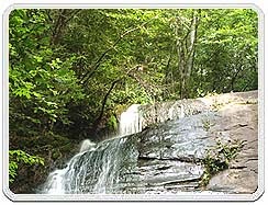 Sultan Garh waterfalls
