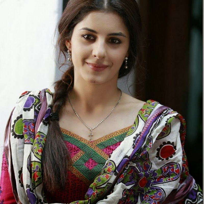 Isha Talwar Beautiful Photos