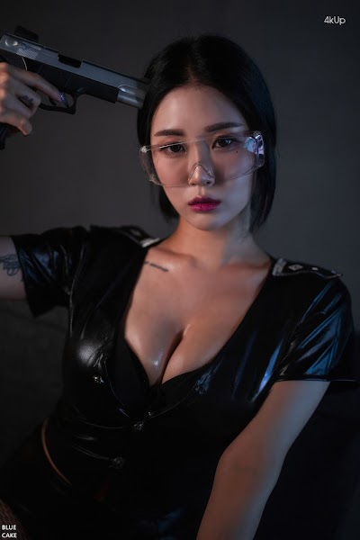 [BLUECAKE] Bomi (보미) – Siren