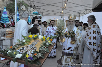 ПРОСЛАВА ПРАЗНИКА СВЕТОГ ВАСИЛИЈА ОСТРОШКОГ У ОСТРОГУ