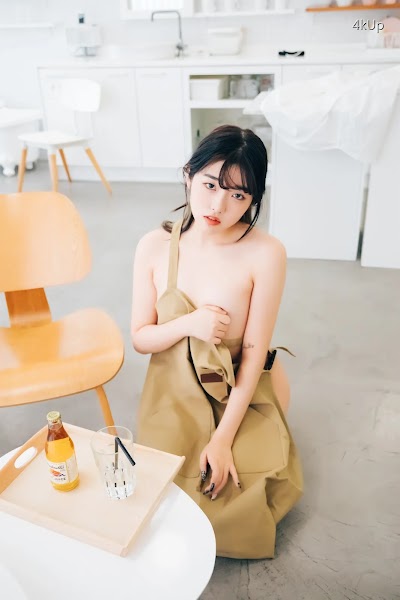 [Loozy] Sonson (손손) Nude Apron