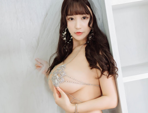 HuaYang Vol.214 Zhu Ke Er (朱可儿Flower)