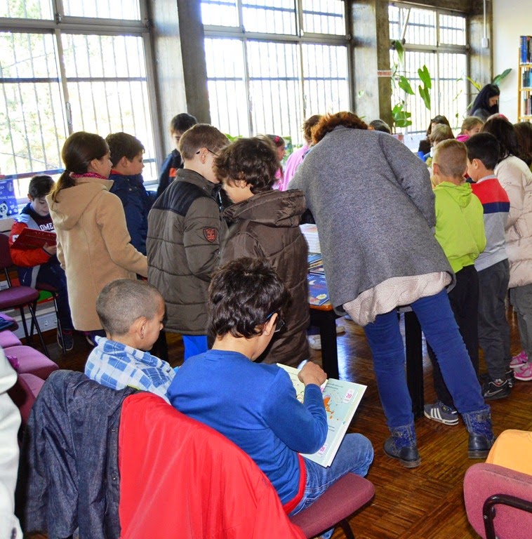 [momentos%2520com%2520os%2520livros%255B7%255D.jpg]