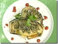 Melanzane ndurate e fritte con macinato e pesto di olive