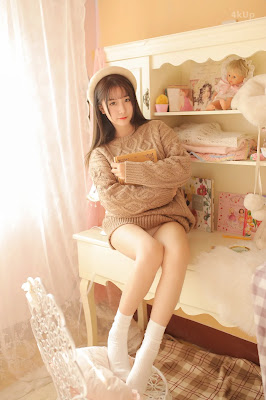 Coser@Mao Jiu Jiang Sakura (猫九酱Sakura) 驼色毛衣（排版）(34P)