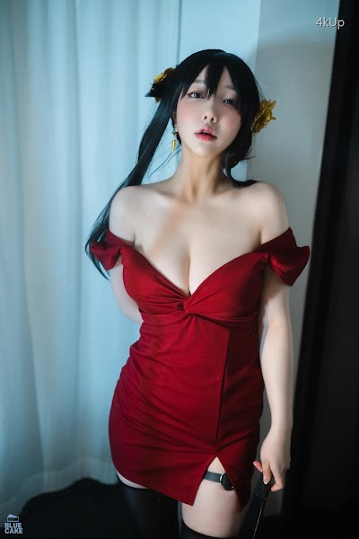 [BLUECAKE] Son Ye-Eun (손예은) Black Rose RED+